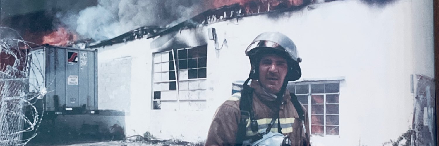 LeeBarreto's profile banner image