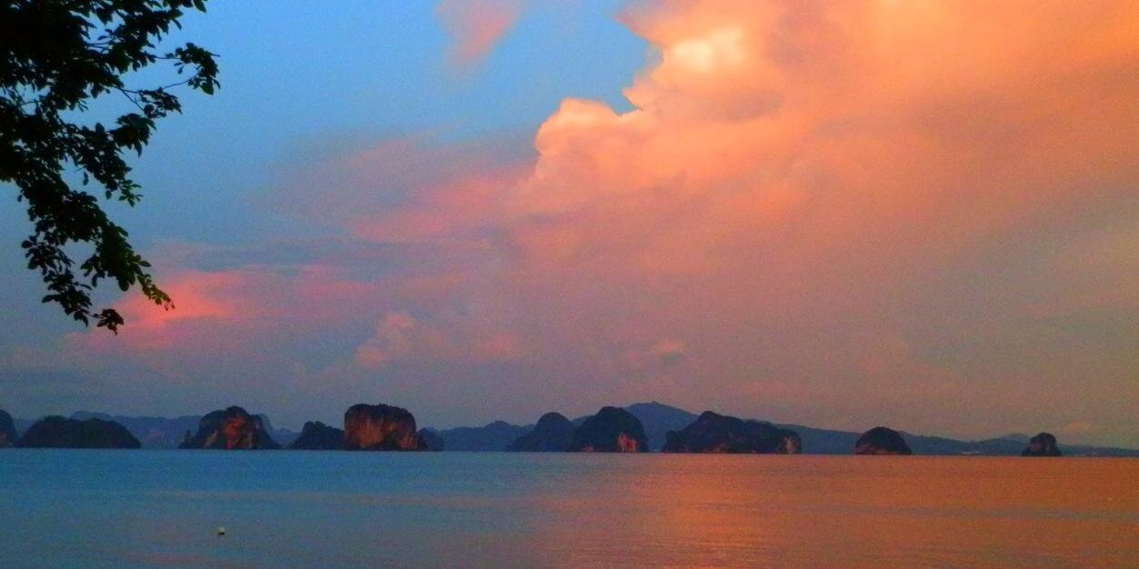 IslandResort's profile banner image