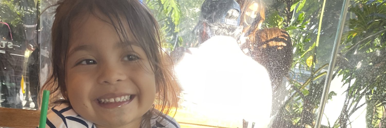 CarolZ89's profile banner image