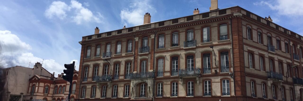 Carlos Romero banner