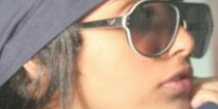 larasony20's profile banner image