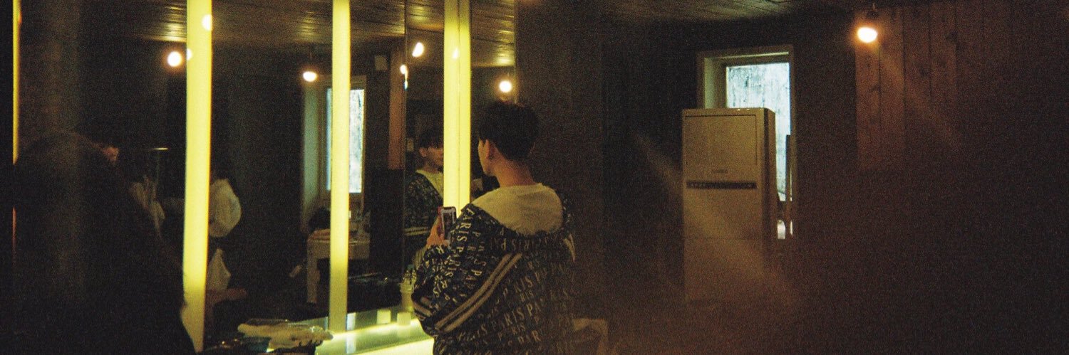 takeubaek's profile banner image