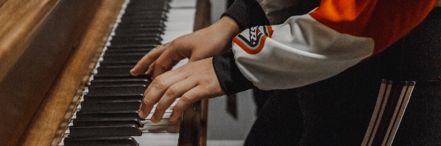 sofiemonaro's profile banner image