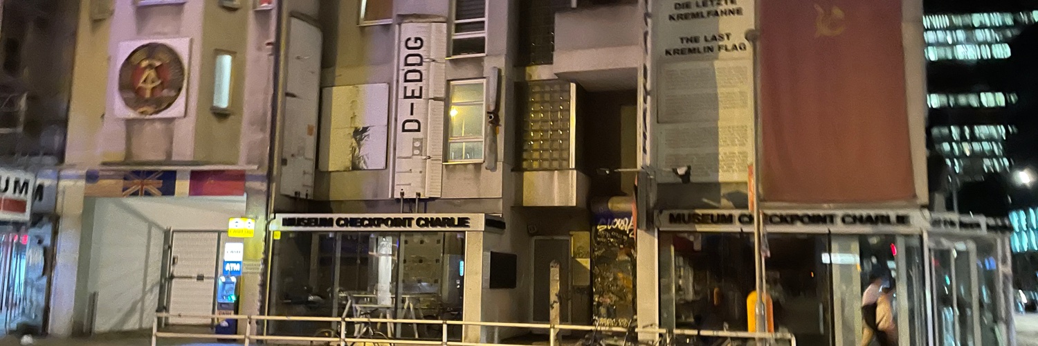 rom_s21's profile banner image