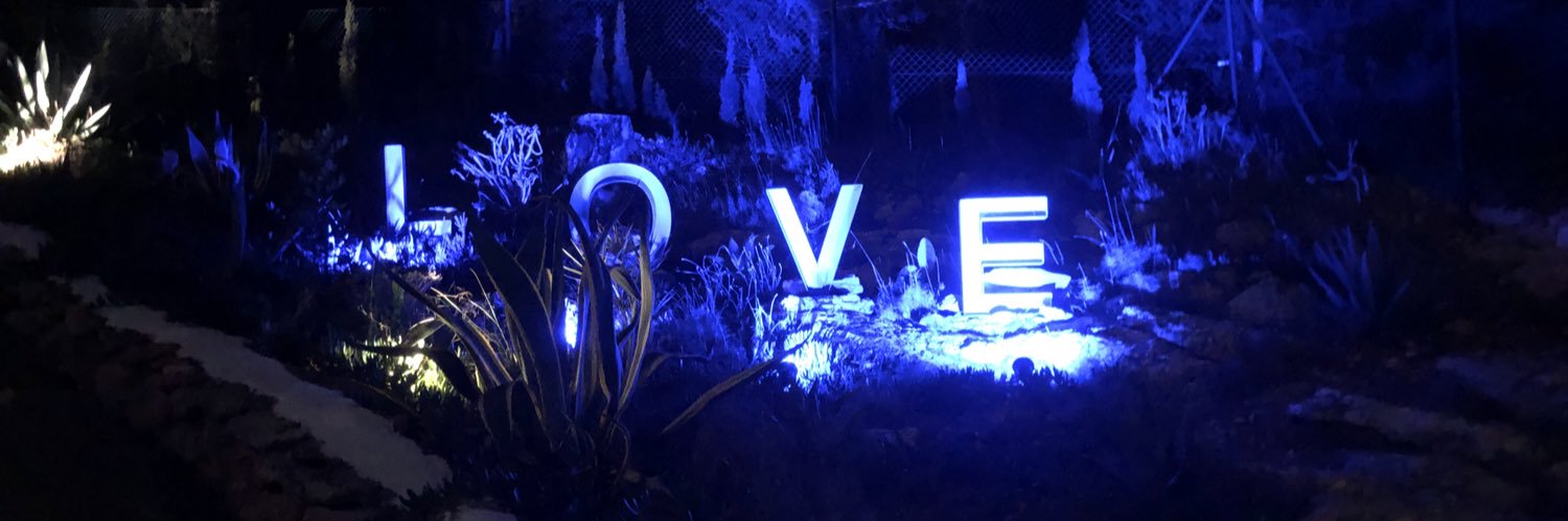 sabrinacm's profile banner image