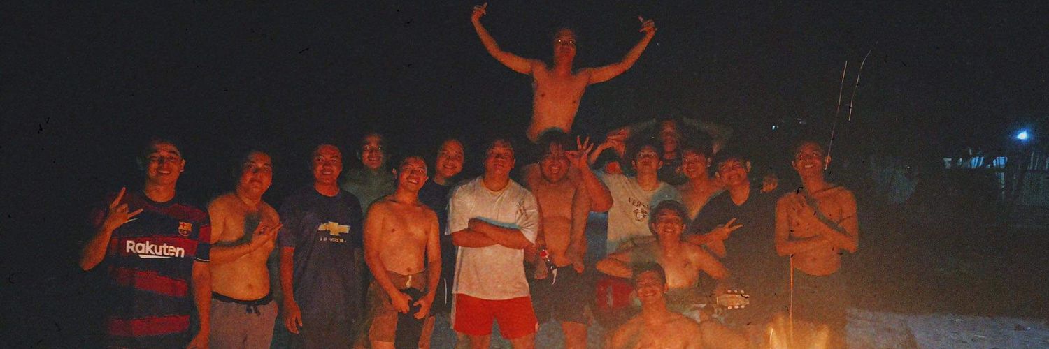 muymntnr_'s profile banner image