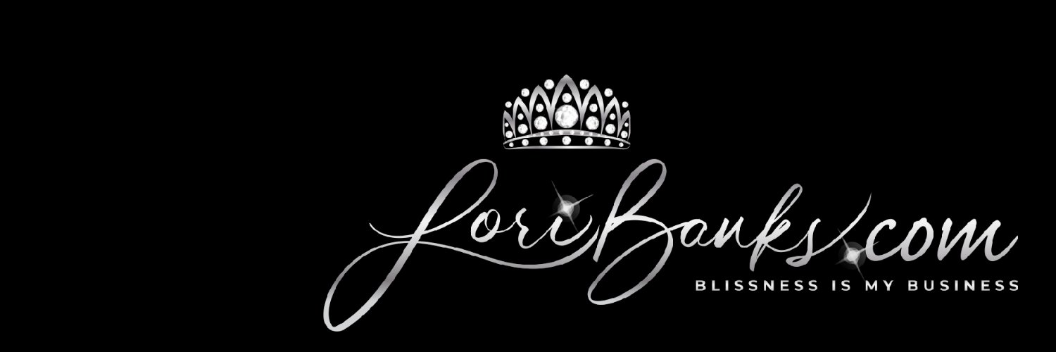loribanks's profile banner image