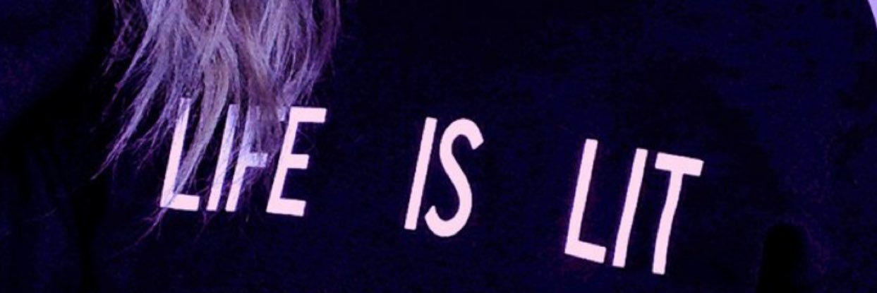 juhsonya's profile banner image