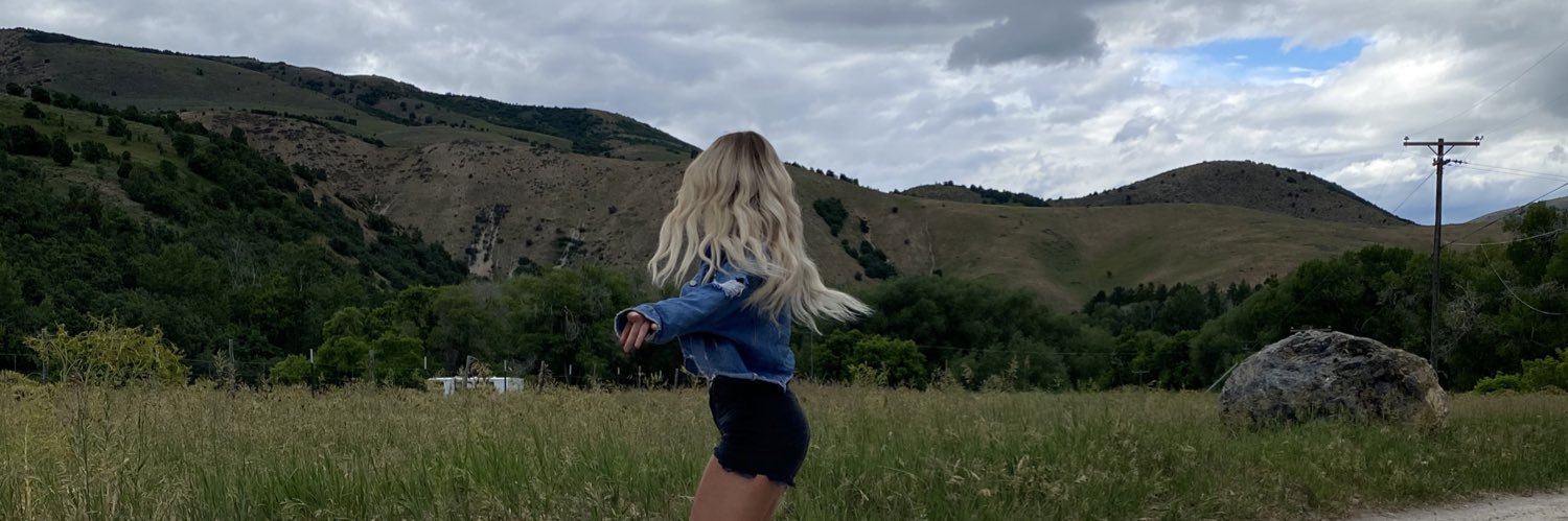 Ash__olsen's profile banner image