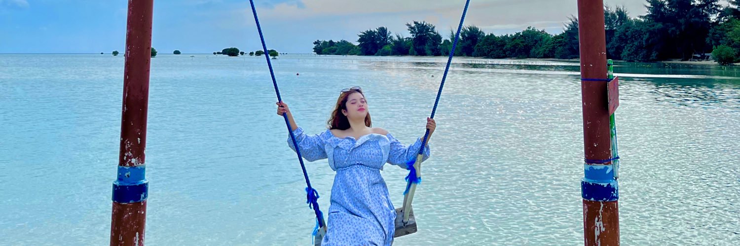 veraaYH's profile banner image