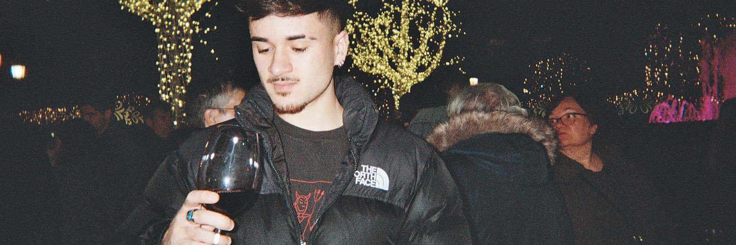 carlaminss's profile banner image