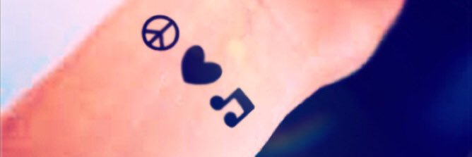 daveyna's profile banner image