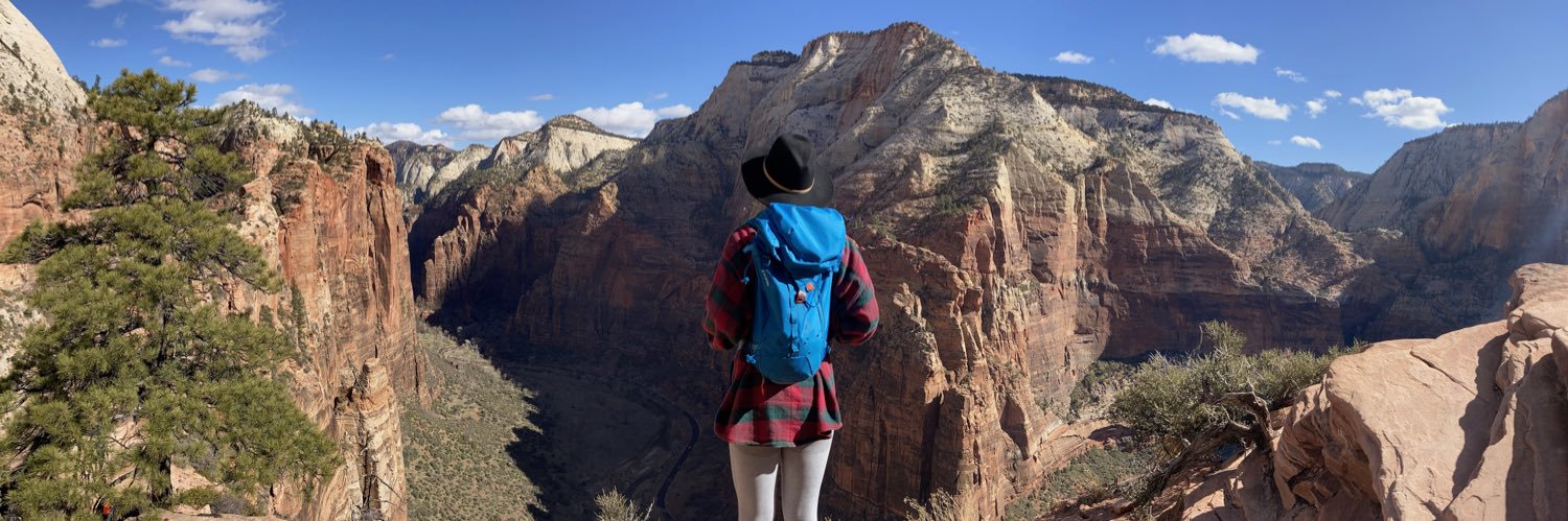 hannahfeerick_'s profile banner image