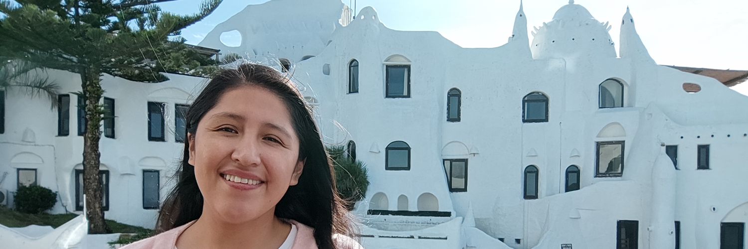 lisbethpaloma's profile banner image