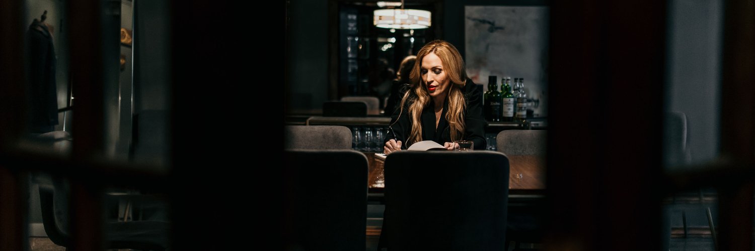 annaoliveryyz's profile banner image
