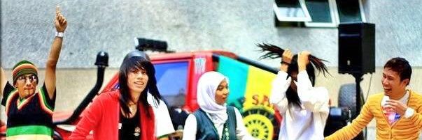 alisfariz's profile banner image