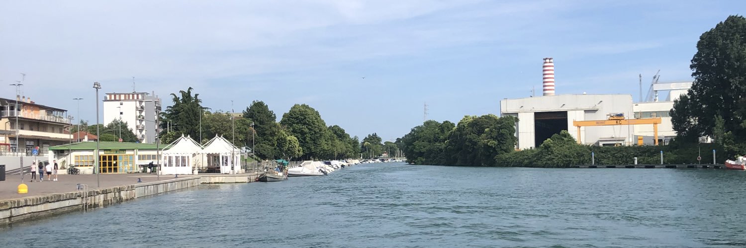 suttora marina banner