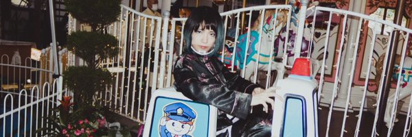 320_42 Profile Banner