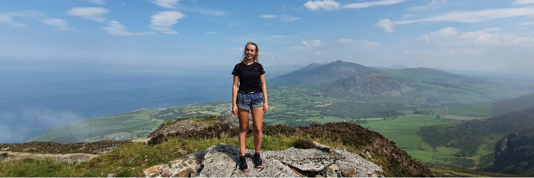 laura_simpson18's profile banner image