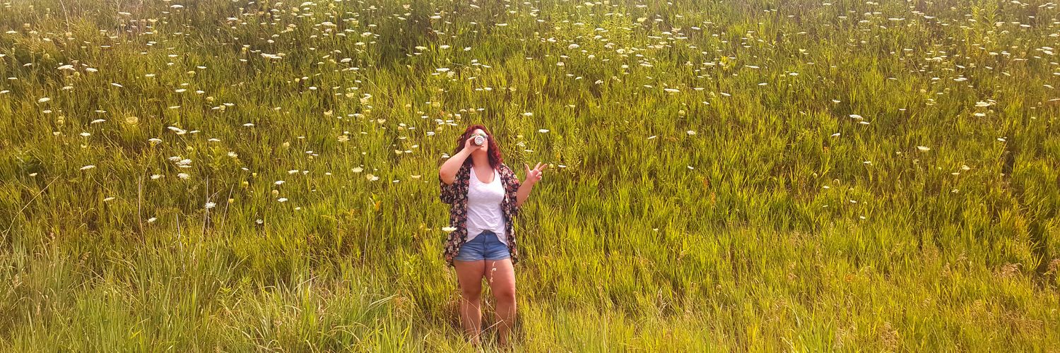 hannah_blunk's profile banner image