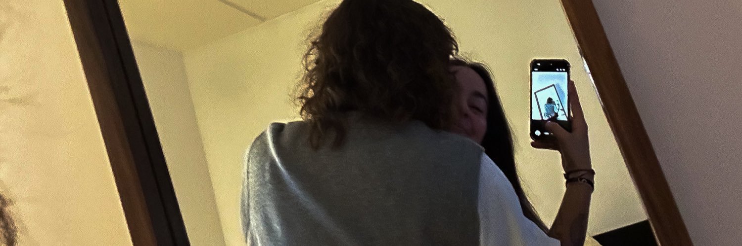 Twin tower without twin banner