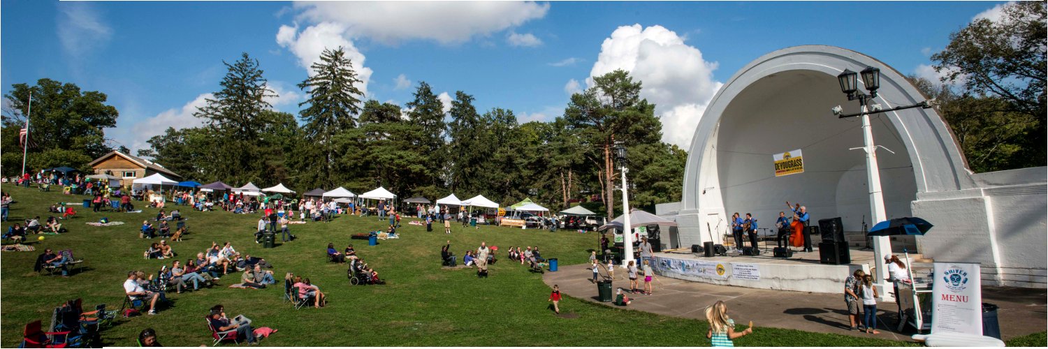 DevouGrass Festival banner