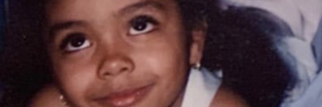 MeetDenisee's profile banner image