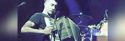 “Becho soy yo” banner