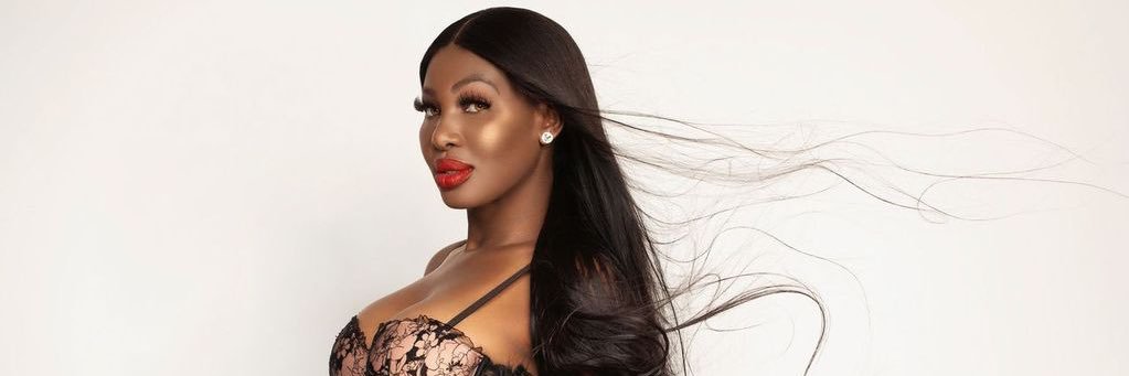 Queenuchee's profile banner image