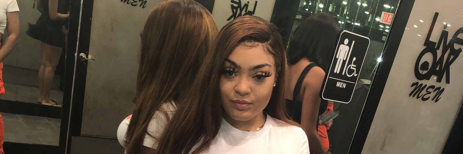 rayvennnnn_'s profile banner image