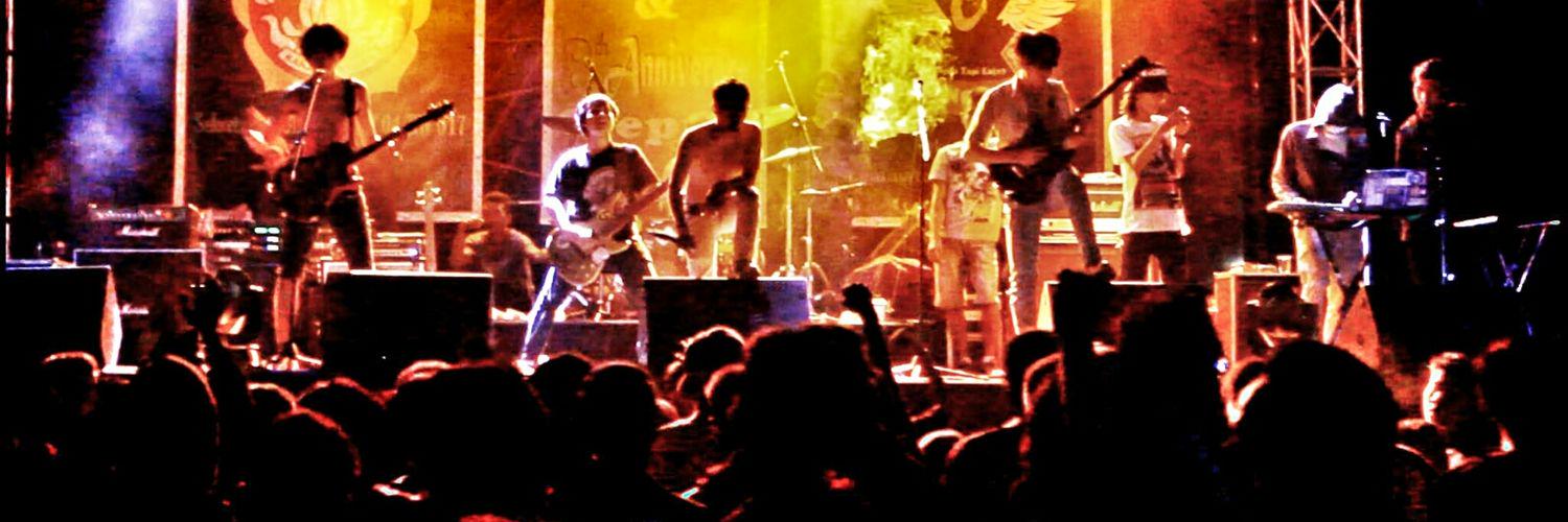 PRETTY HATE MACHINE banner