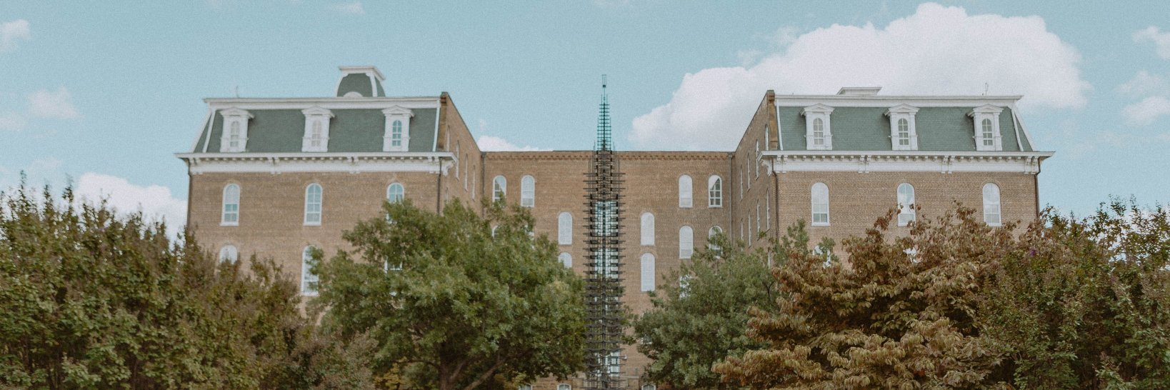 uarkstudents's profile banner image