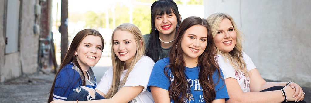 julia_mcmanus14's profile banner image