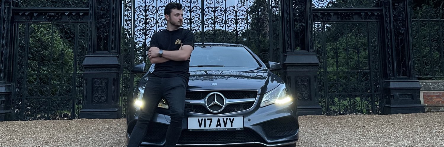 MrAVision's profile banner image
