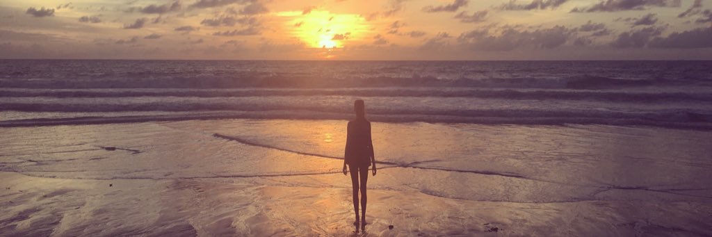 lizzybonnar's profile banner image