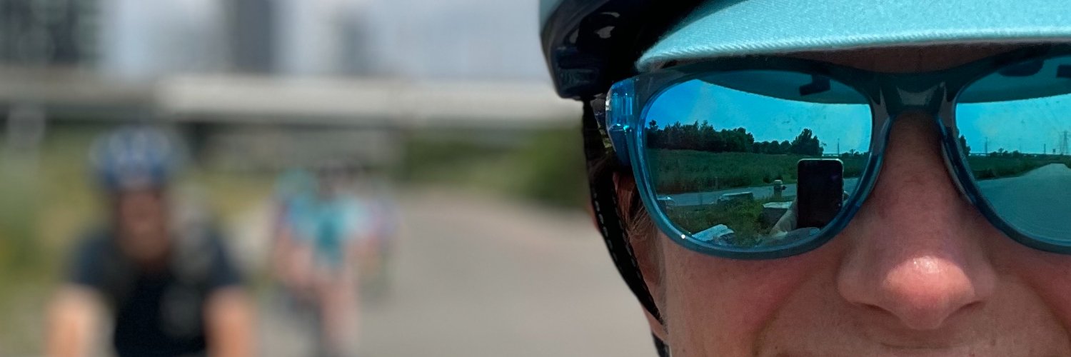 Robin Richardson she/her 🚲 banner