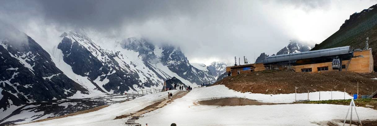 Max Tolmachev banner