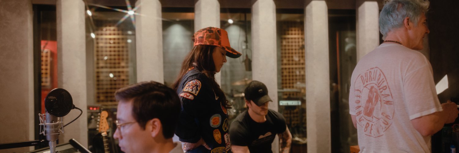 AshleyBarronOfficial banner