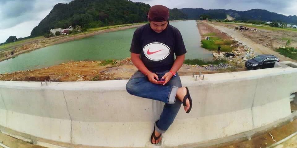 wan_perut's profile banner image