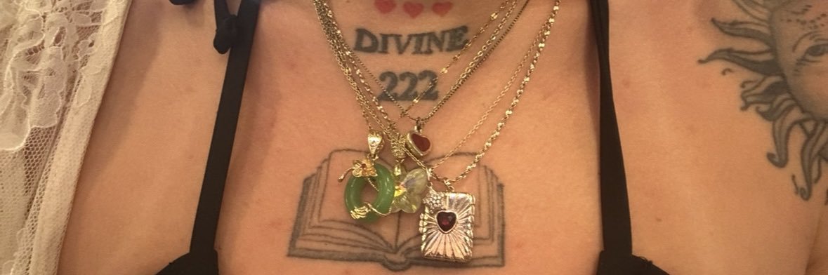 dessjaneee's profile banner image