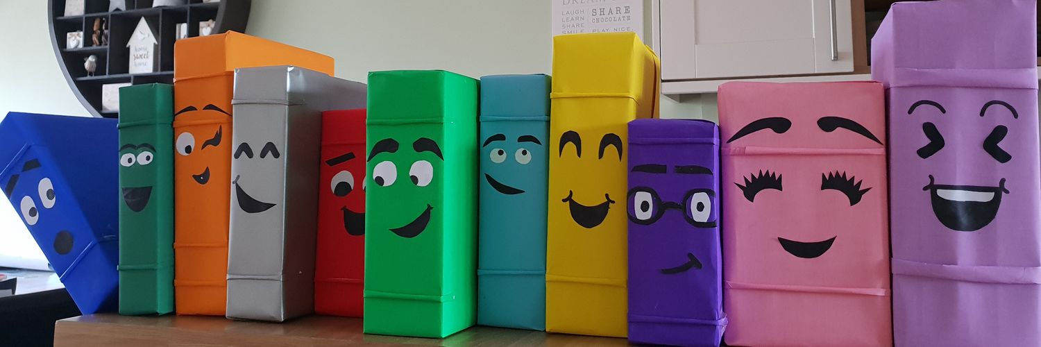 Tracey Elliott 💙 banner