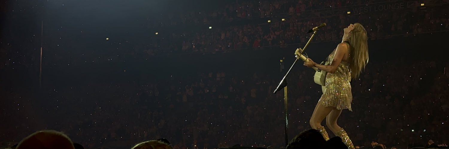 Luciazs's profile banner image