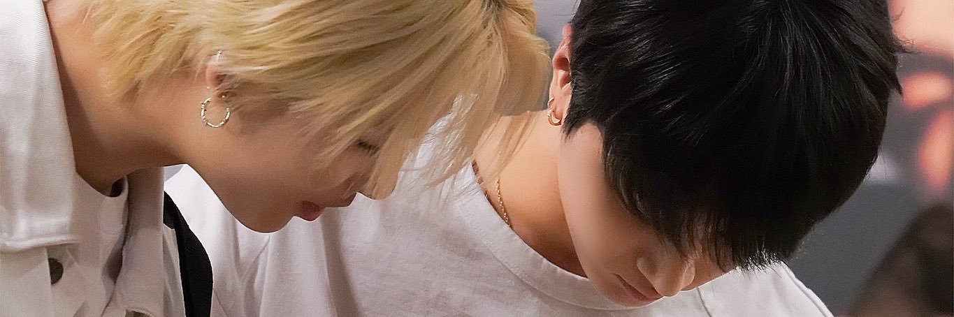 gIossjay's profile banner image