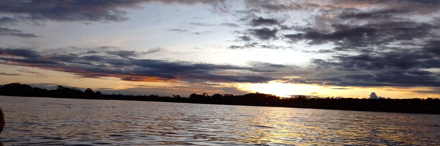 LeslyM26's profile banner image