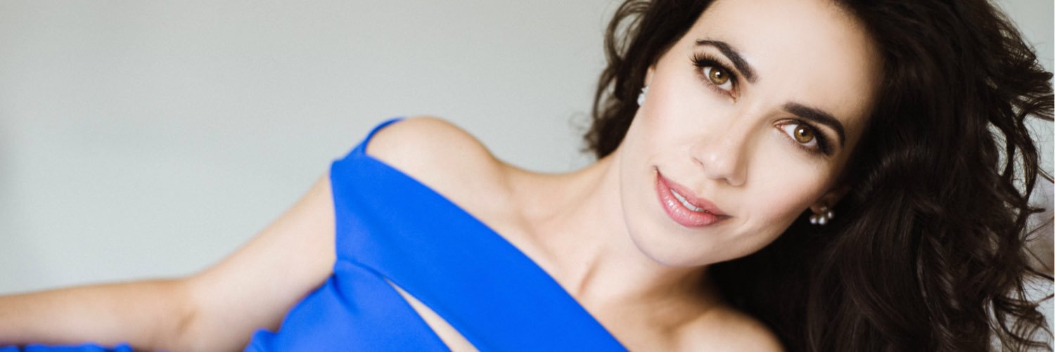 Lucia Cesaroni banner