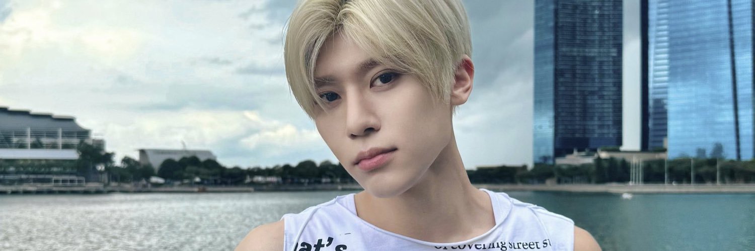 chaerziy's profile banner image