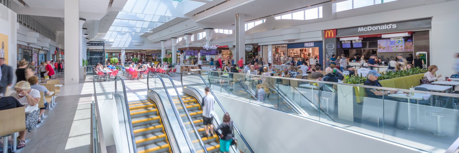 Laurier Quebec banner