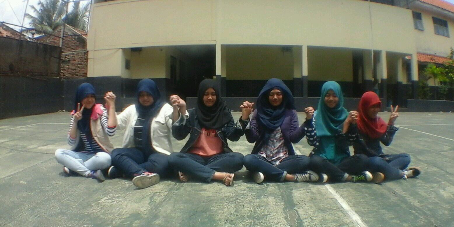 Perawati_NA's profile banner image