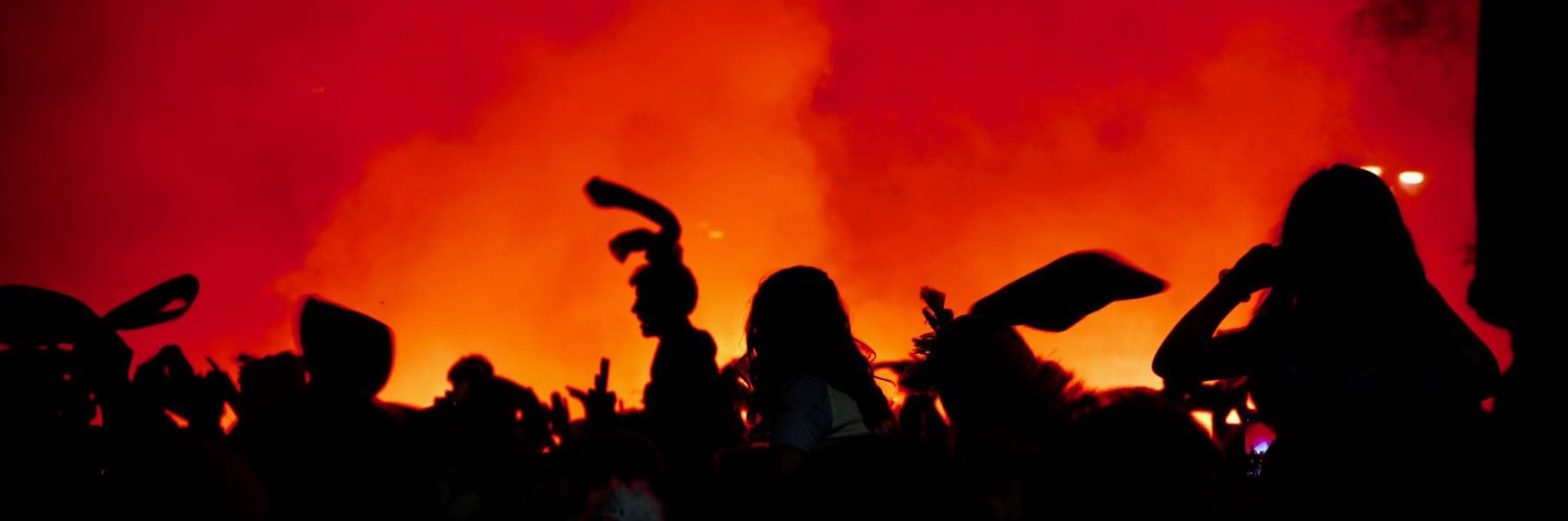 JaviG 🦁⛱️ banner