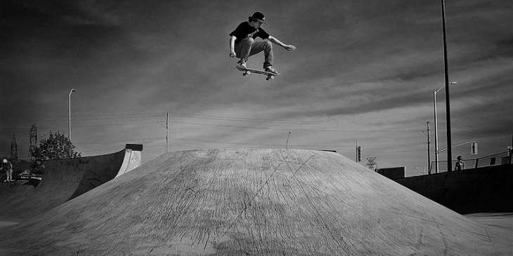 BRAIN INSIDE.CLOTH banner